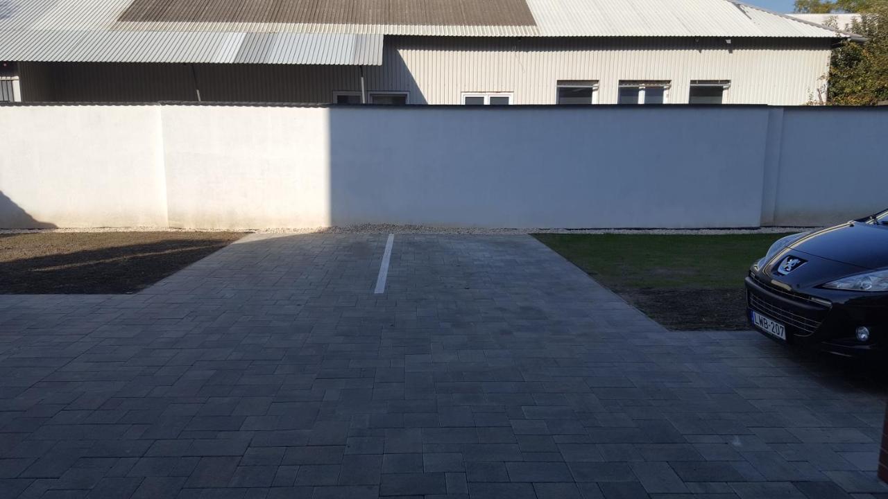Moonshine Szeged Leilighet Eksteriør bilde